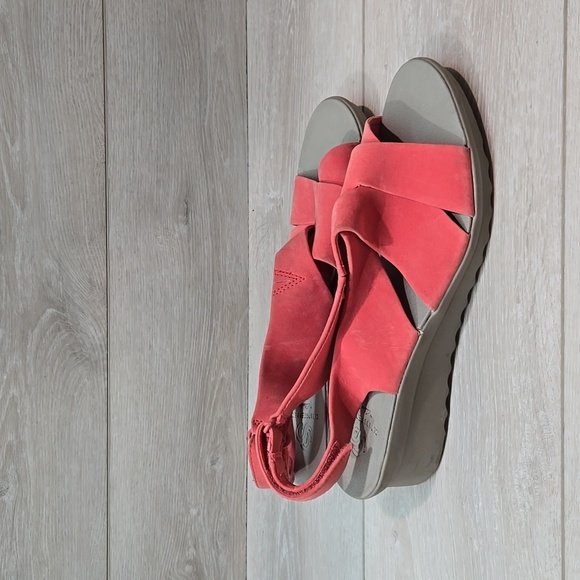 Cloudsteppers by Clarks Women. Oral Caddel Leather Wedge Sandals shoes sz 10M - Picture 1 of 12